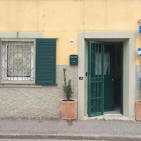 Apartmán Casa Il Girasole *